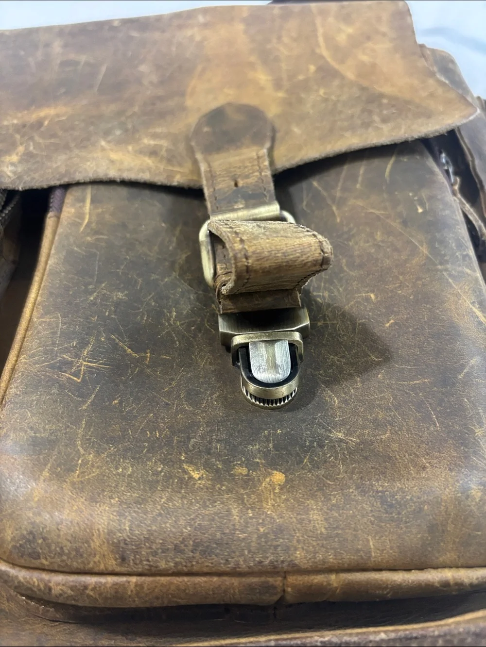 MaheTri The Buffalo Leather Messenger Bag